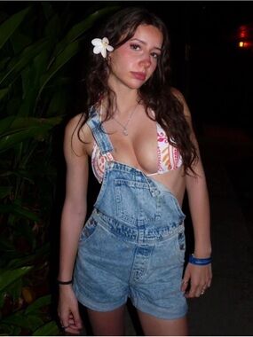 Meet your Posher, Aurora